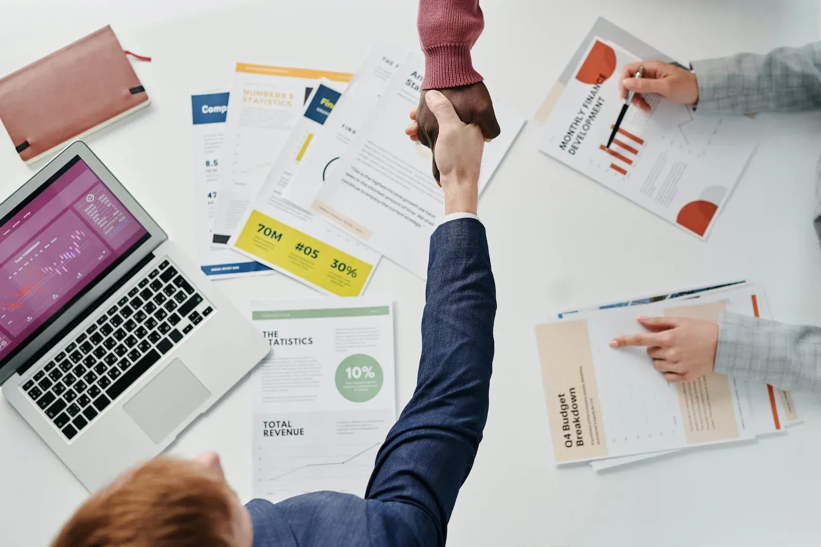Soutien Financier pour une Pratique Médicale Épanouie